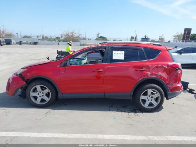 JTMWFREV8GJ096885 Toyota Rav4 Xle