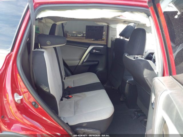 JTMWFREV8GJ096885 Toyota Rav4 Xle