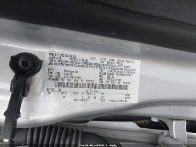 1FADP3K22HL247579 Ford FOCUS SE