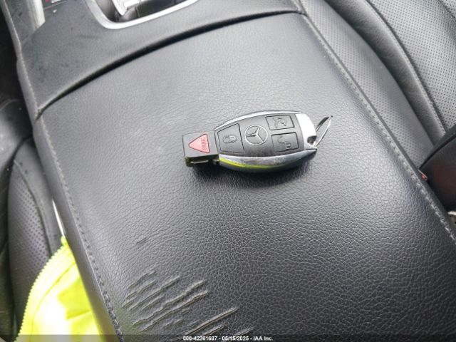WDDUG8FB8EA067537 Mercedes-Benz S 550 4matic