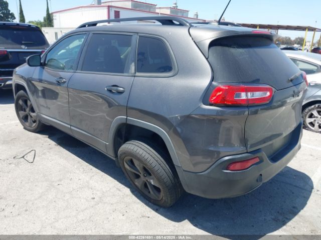 2018 JEEP CHEROKEE 1C4PJLCB8JD528079 Photo 2