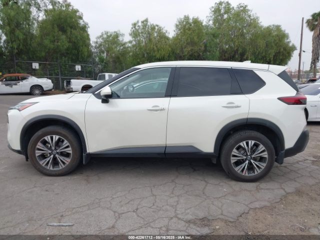 JN8AT3BA6MW011398 Nissan Rogue Sv Fwd