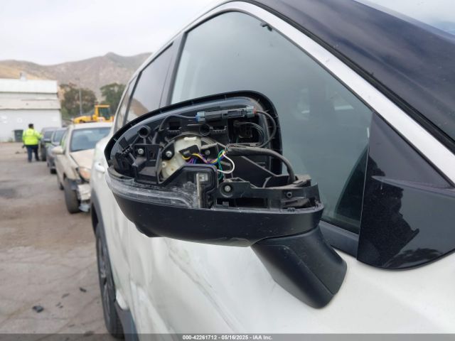 JN8AT3BA6MW011398 Nissan Rogue Sv Fwd