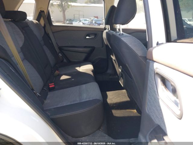 JN8AT3BA6MW011398 Nissan Rogue Sv Fwd