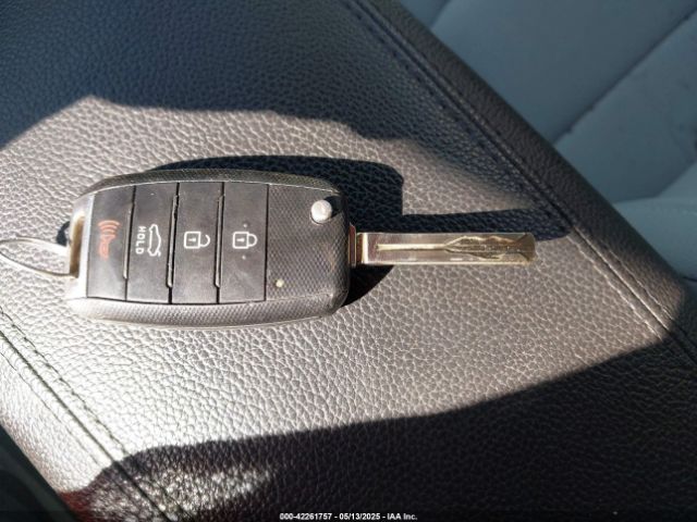 5XXGM4A70EG340325 KIA Optima Lx