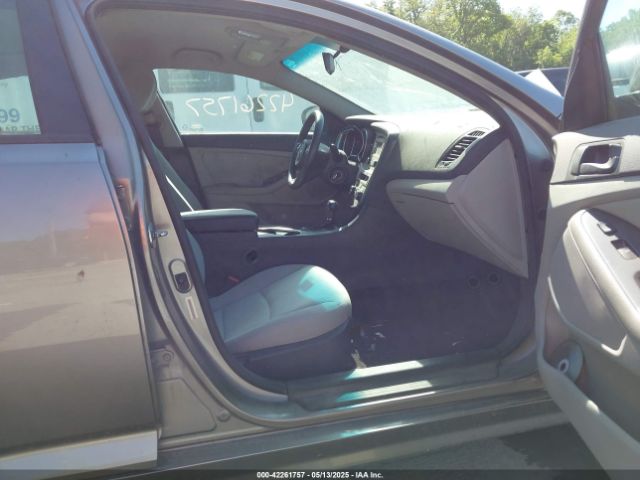 5XXGM4A70EG340325 KIA Optima Lx