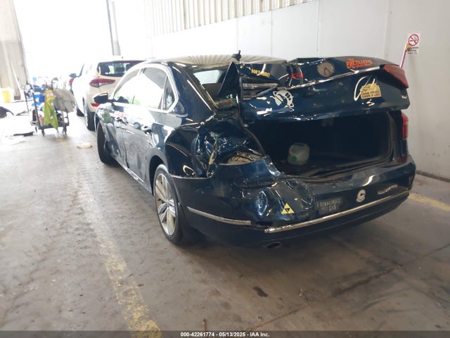 1VWBA7A39JC028223 Volkswagen tsi