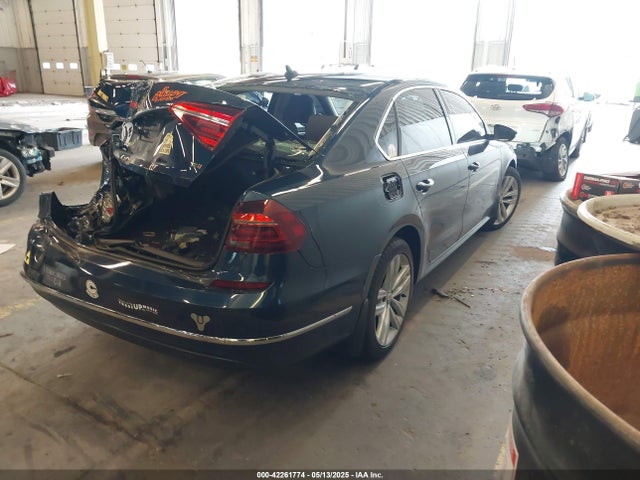 1VWBA7A39JC028223 Volkswagen tsi