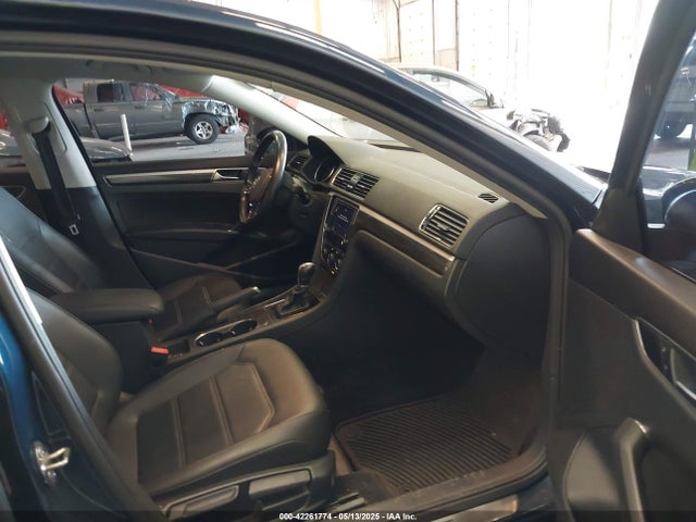1VWBA7A39JC028223 Volkswagen tsi