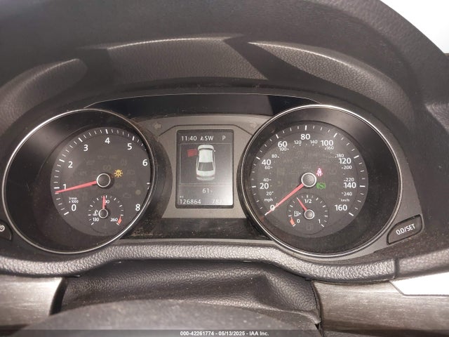 1VWBA7A39JC028223 Volkswagen tsi