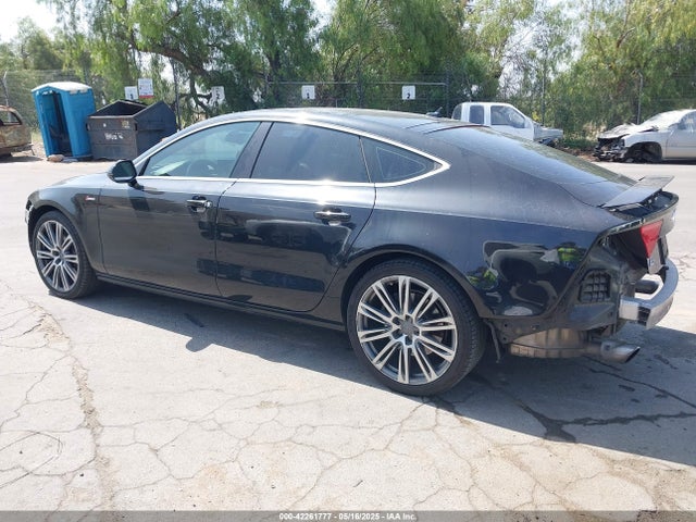 2013 AUDI A7 WAUYGAFC4DN151483 Photo 2