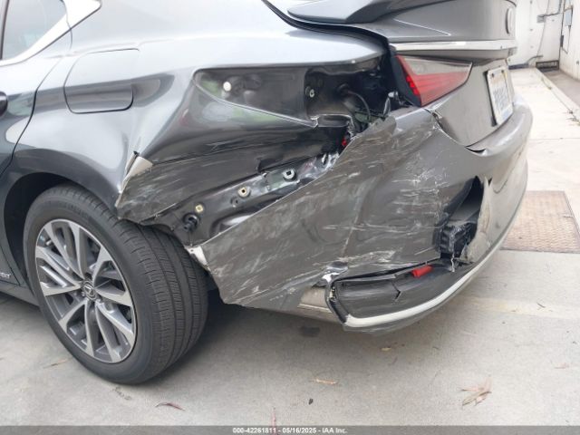 58ACA1C15NU015490 Lexus a25a-fxs, 3nm