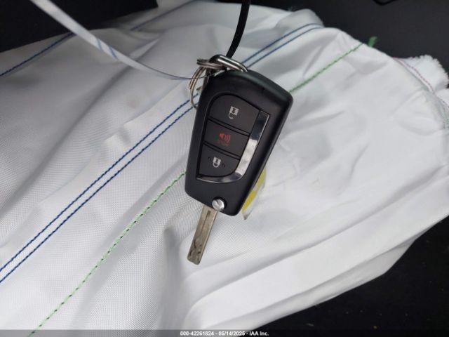 2T3F1RFVXMC249973 Toyota RAV4 LE