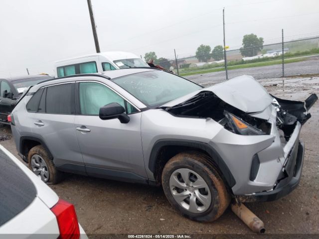 2T3F1RFVXMC249973 Toyota RAV4 LE