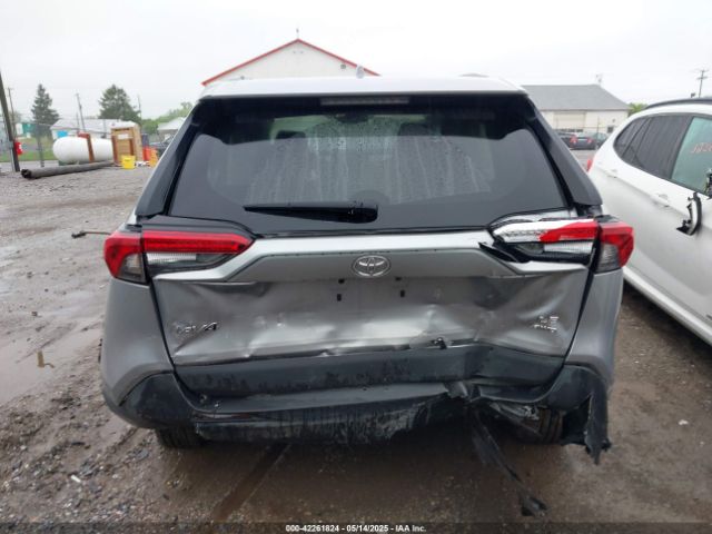 2T3F1RFVXMC249973 Toyota RAV4 LE