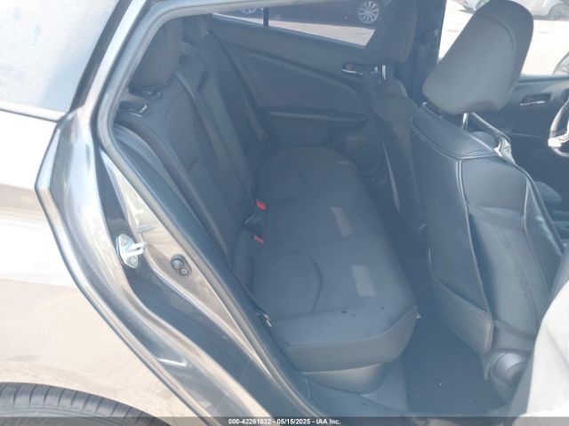 JTDKARFU8K3074448 Toyota Prius L Eco