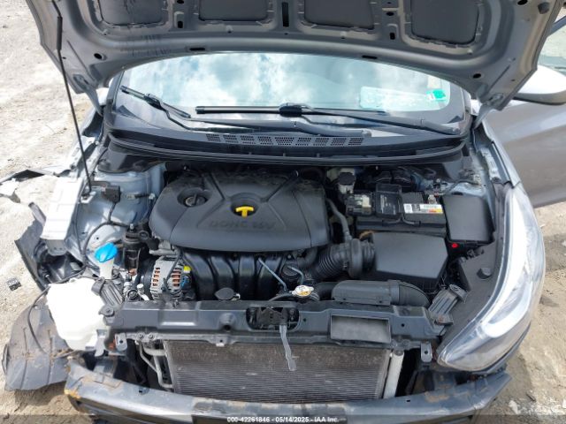 5NPDH4AE5FH637411 Hyundai ELANTRA SE