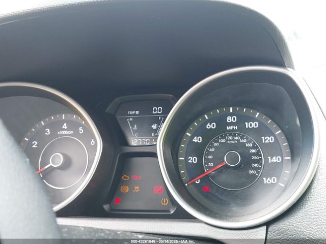 5NPDH4AE5FH637411 Hyundai ELANTRA SE