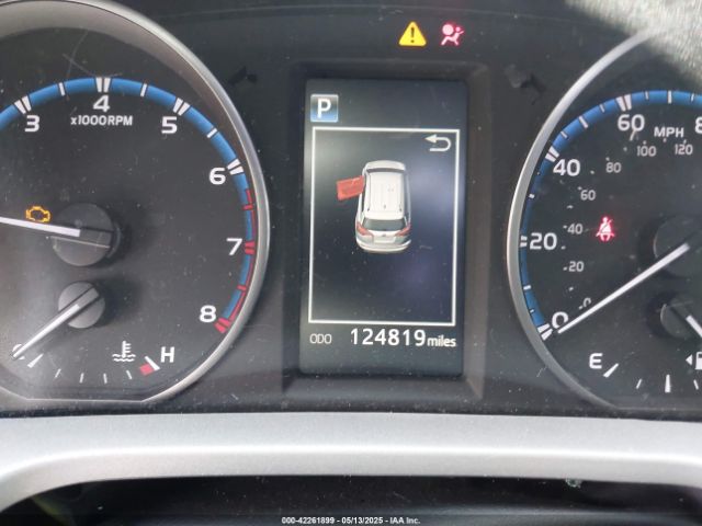 2T3BFREV1HW621724 Toyota RAV4 LE