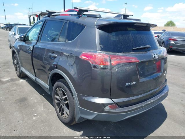 2T3BFREV1HW621724 Toyota RAV4 LE