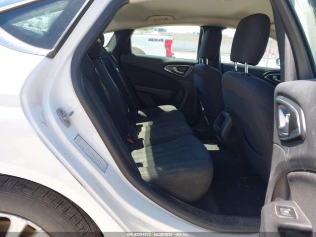 1C3CCCAB4GN177402 Chrysler 200 Limited