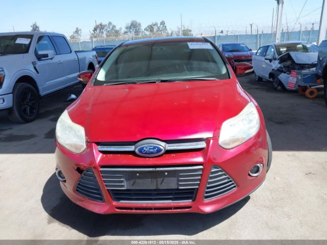 1FADP3K21EL326401 Ford FOCUS SE