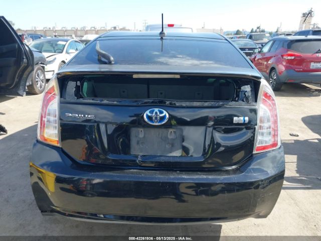 JTDKN3DU4F0410088 Toyota Prius Three