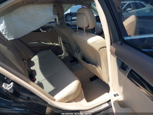 2014 MERCEDES-BENZ C 250 WDDGF4HB1ER306501 Photo 7