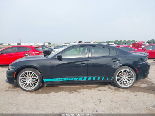 2C3CDXBG9KH681699 Dodge Charger Sxt Rwd