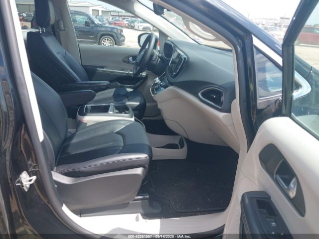 2C4RC1BG5RR143821 Chrysler Pacifica Touring L