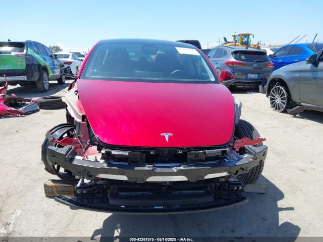 5YJ3E1EA9SF914421 Tesla 2025