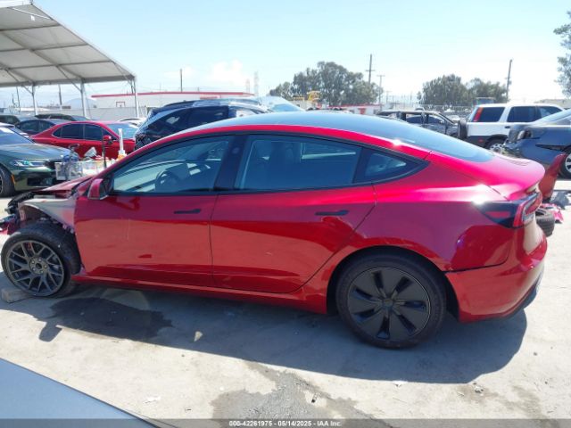 5YJ3E1EA9SF914421 Tesla 2025