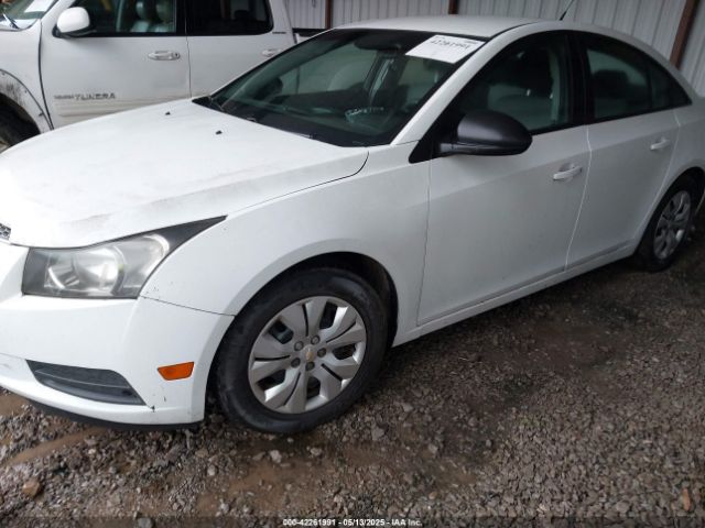 1G1PA5SH2E7218766 Chevrolet Cruze Ls Auto