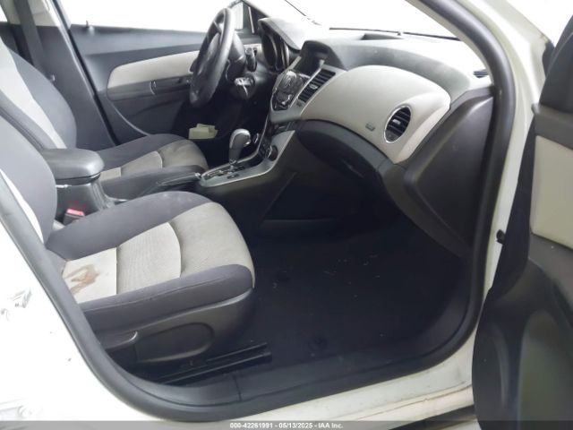1G1PA5SH2E7218766 Chevrolet Cruze Ls Auto