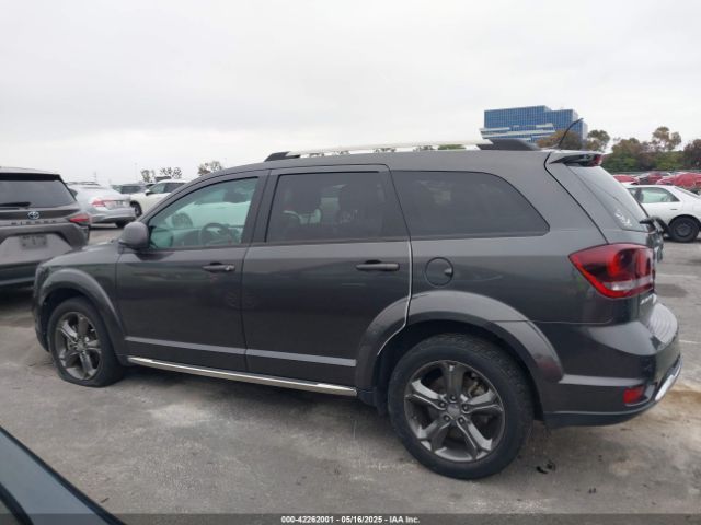 3C4PDCGGXET280592 Dodge Journey Crossroad
