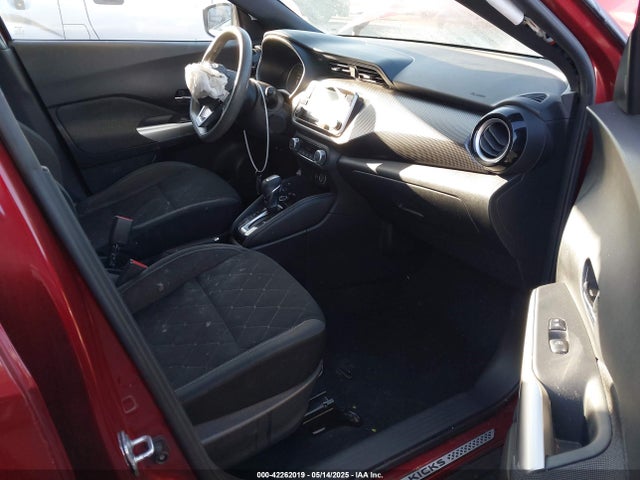 3N1CP5CU9KL541559 Nissan KICKS SV