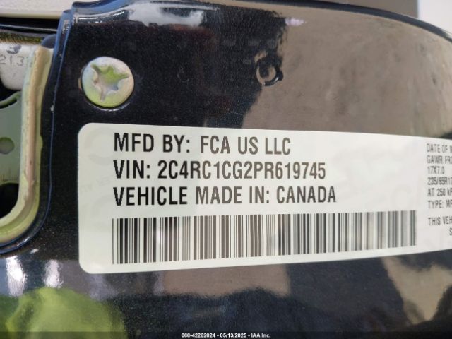 2C4RC1CG2PR619745 Chrysler Voyager Lx