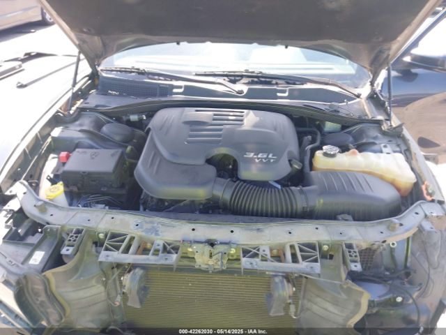 2C3CDXBG8JH129447 Dodge Charger Sxt Rwd
