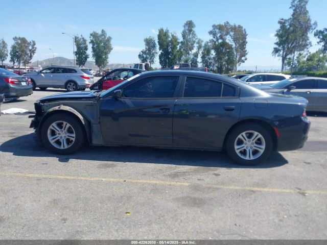 2C3CDXBG8JH129447 Dodge Charger Sxt Rwd