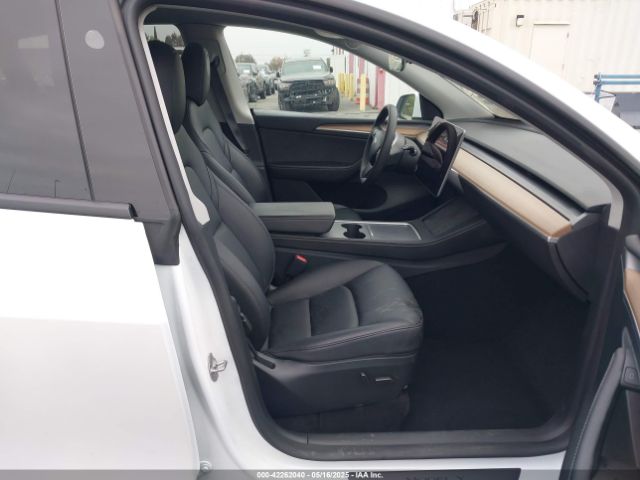7SAYGDEE4PF807551 Tesla Model Y