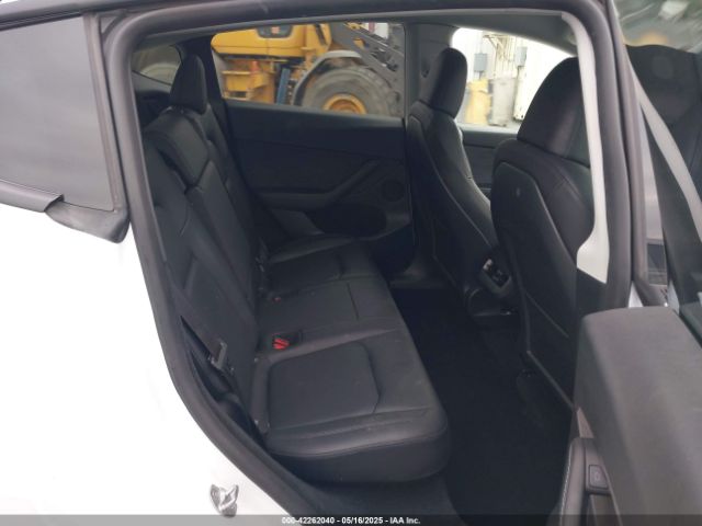 7SAYGDEE4PF807551 Tesla Model Y