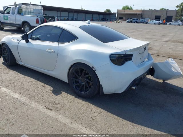 JF1ZNAA16E9702001 Scion scion fr-s