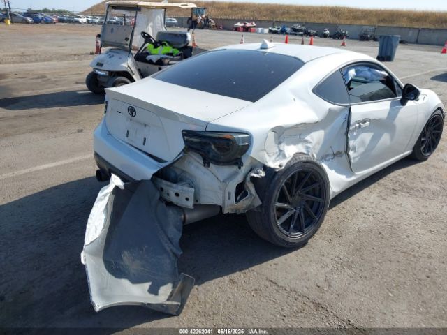 JF1ZNAA16E9702001 Scion scion fr-s
