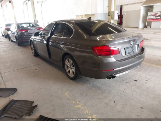 2012 BMW 528I WBAXH5C52CDW10097 Photo 2
