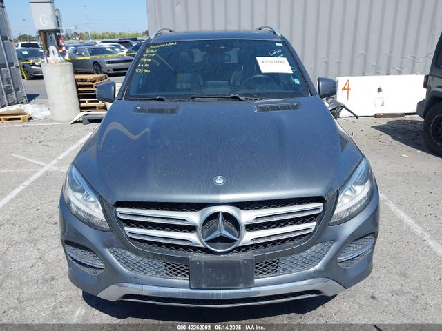 4JGDA5JB2HA833960 Mercedes-Benz m276