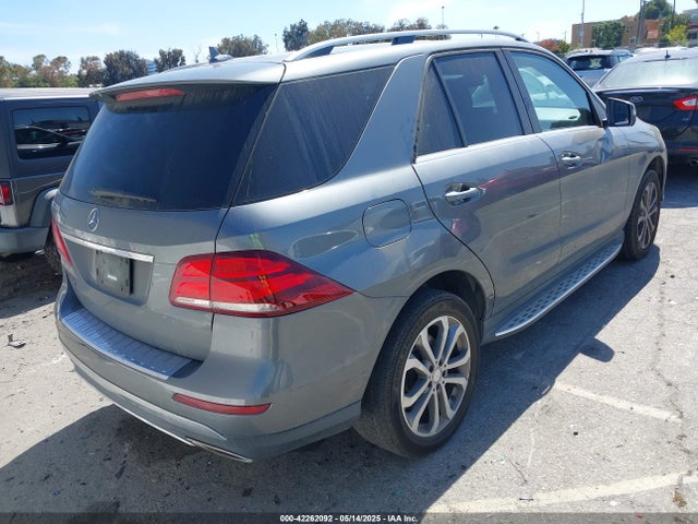 4JGDA5JB2HA833960 Mercedes-Benz m276