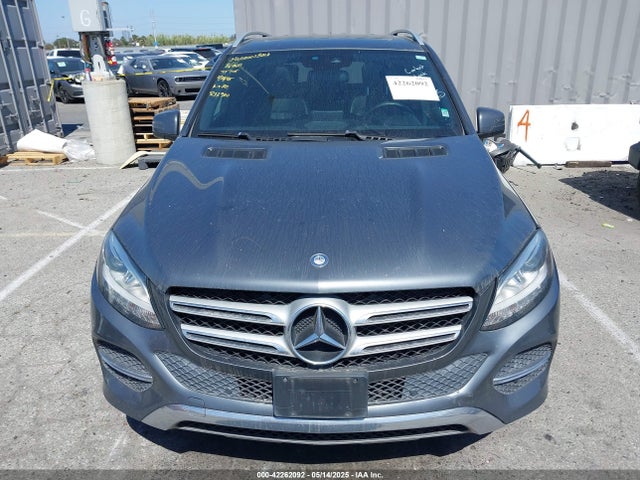 4JGDA5JB2HA833960 Mercedes-Benz m276