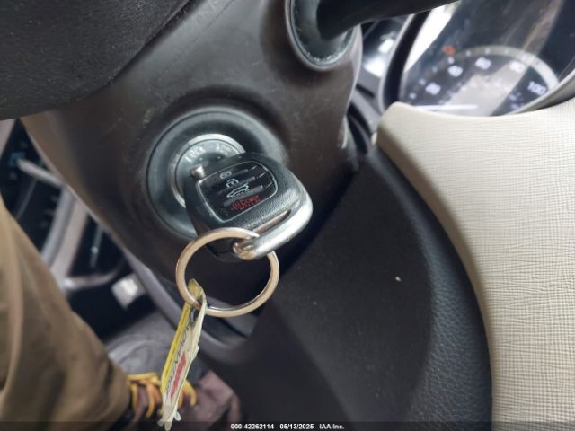 5NMZU3LBXHH036428 Hyundai Santa Fe Sport 2.4l
