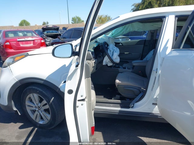 KNDPM3AC6J7387854 KIA Sportage Lx