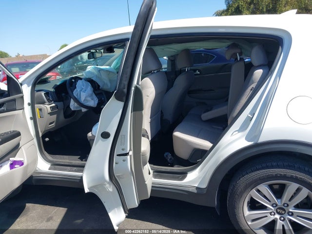 KNDPM3AC6J7387854 KIA Sportage Lx